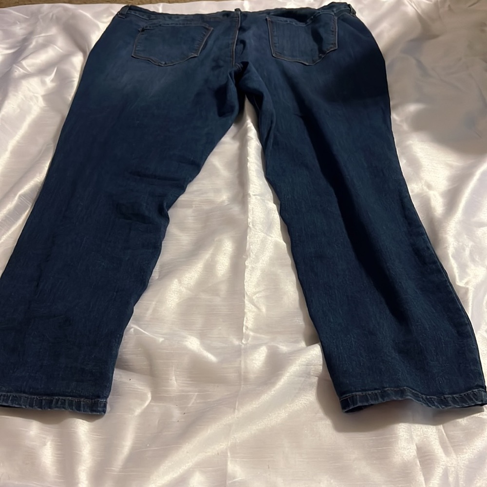 Plus size Jeans - Picture 9 of 11
